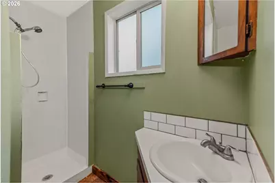 334 Roake Ave, Castle Rock, WA 98611 - Photo 27