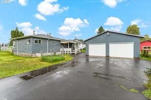 334 Roake Ave, Castle Rock, WA 98611 - Photo 3