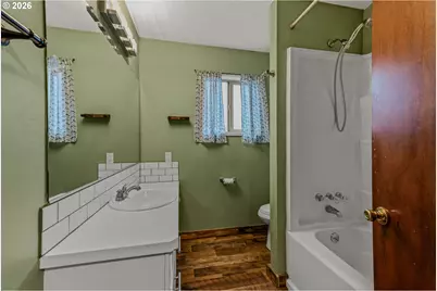 334 Roake Ave, Castle Rock, WA 98611 - Photo 19