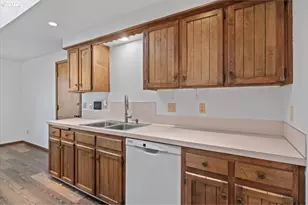 4065 47th Ave NE, Salem, OR 97305 - Photo 19