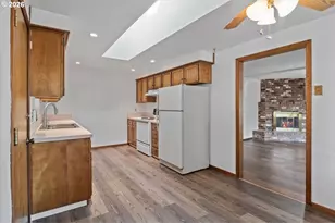 4065 47th Ave NE, Salem, OR 97305 - Photo 15