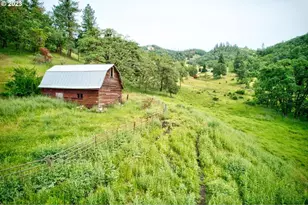 1745 Rifle Range Rd, Roseburg, OR 97470 - Photo 31