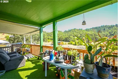 1745 Rifle Range Rd, Roseburg, OR 97470 - Photo 11