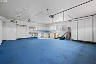 1841 Sunset Way, Eugene, OR 97402 - Photo 35