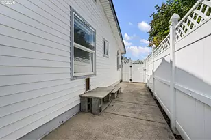 1841 Sunset Way, Eugene, OR 97402 - Photo 37