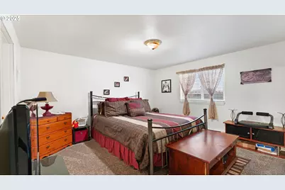 1905 17th St, Springfield, OR 97477 - Photo 15