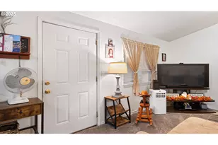 1905 17th St, Springfield, OR 97477 - Photo 11