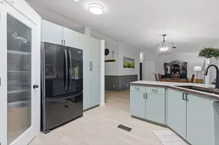 4655 SE 133rd Dr, Portland, OR 97236 - Photo 13