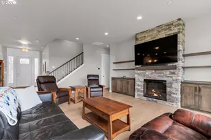2401 E Foxtrot St, La Center, WA 98629 - Photo 9
