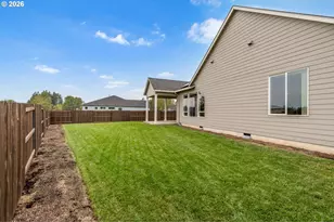 2401 E Foxtrot St, La Center, WA 98629 - Photo 33