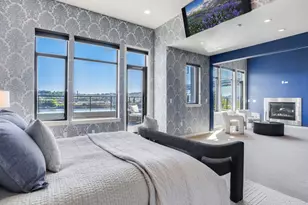 1714 NW Riverscape St, Portland, OR 97209 - Photo 11