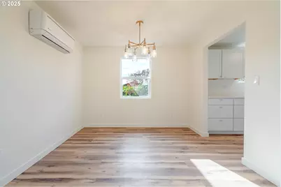 760 E Elmore St, Lebanon, OR 97355 - Photo 9