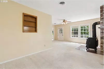 101 7th St, Dayton, OR 97114 - Photo 9