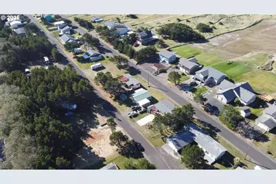 29906 H St, Ocean Park, WA 98640 - Photo 7