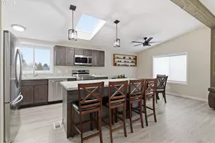 1709 NE 78th St, Vancouver, WA 98665 - Photo 7