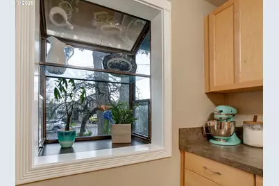 23418 SW Pine St, Sherwood, OR 97140 - Photo 9