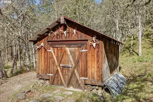 2215 Pine Oak Rd, Mosier, OR 97040 - Photo 31
