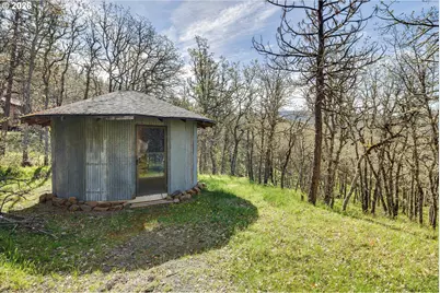 2215 Pine Oak Rd, Mosier, OR 97040 - Photo 37