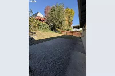 706 NE 126th St, Vancouver, WA 98685 - Photo 33