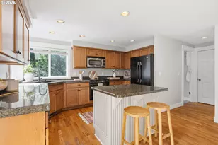 8174 SW 181st Ave, Beaverton, OR 97007 - Photo 13