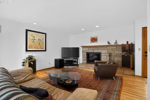 12944 SE Ridgecrest Rd, Happy Valley, OR 97086 - Photo 9