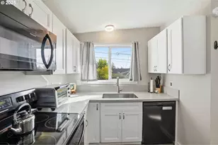 7323 SW 4th Ave, Portland, OR 97219 - Photo 7