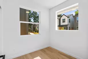 3270 SE 115th Ave, Portland, OR 97266 - Photo 3