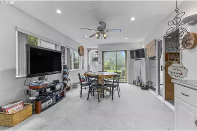 858 Iva Ln, Salem, OR 97317 - Photo 15