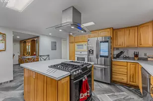 858 Iva Ln, Salem, OR 97317 - Photo 9