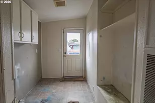 8250 SE 76th Pl, Portland, OR 97206 - Photo 11