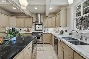 2508 NE Tillamook St, Portland, OR 97212 - Photo 13