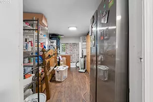 844 NE Johnson St, Myrtle Creek, OR 97457 - Photo 5