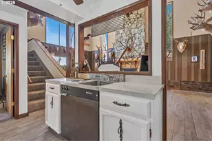 331 Hemlock Ln, Roseburg, OR 97471 - Photo 25