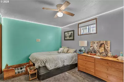 331 Hemlock Ln, Roseburg, OR 97471 - Photo 29