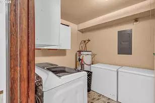 331 Hemlock Ln, Roseburg, OR 97471 - Photo 39