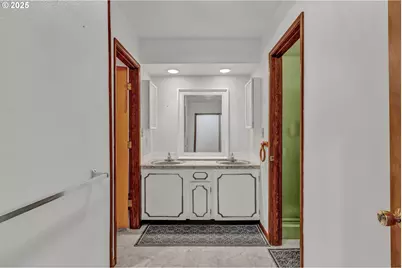 331 Hemlock Ln, Roseburg, OR 97471 - Photo 37