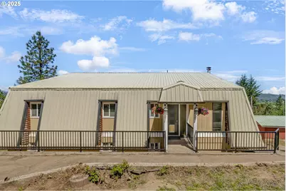 331 Hemlock Ln, Roseburg, OR 97471 - Photo 3