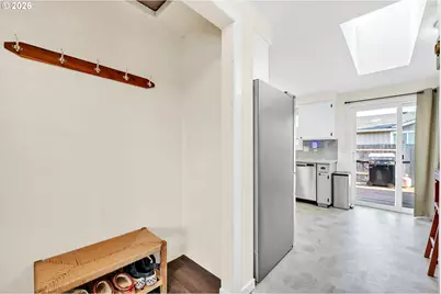 4866 Beaver St, Springfield, OR 97478 - Photo 9