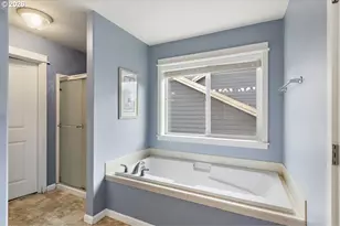 2529 N Roger Smith Dr, Newberg, OR 97132 - Photo 31