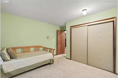 1590 Woodland Ter, Lake Oswego, OR 97034 - Photo 23