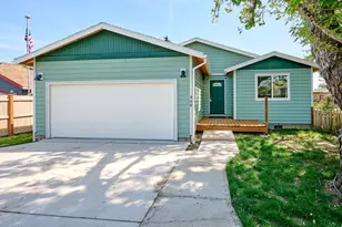 408 Clara Ct, Salem, OR 97301 - Photo 3