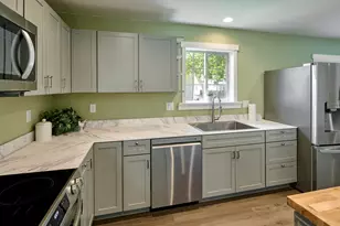 408 Clara Ct, Salem, OR 97301 - Photo 9