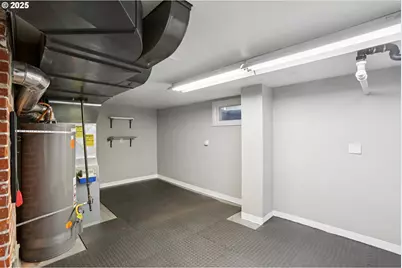 8046 SW Capitol Hill Rd, Portland, OR 97219 - Photo 31