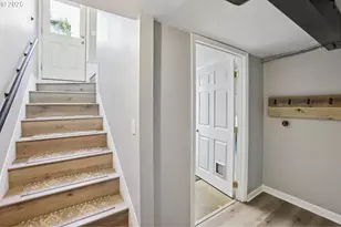 8046 SW Capitol Hill Rd, Portland, OR 97219 - Photo 29