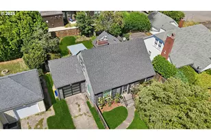 8046 SW Capitol Hill Rd, Portland, OR 97219 - Photo 35