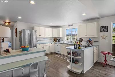 [Address not provided], Mount Vernon, OR 97865 - Photo 11