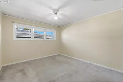 7506 SE Main St, Portland, OR 97215 - Photo 17