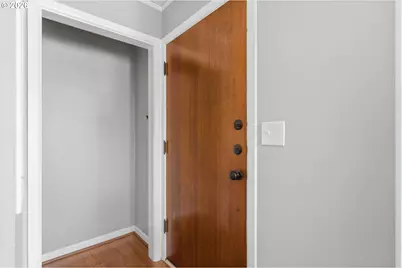 7506 SE Main St, Portland, OR 97215 - Photo 5