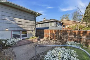 7506 SE Main St, Portland, OR 97215 - Photo 35