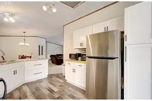 1805 NE 94th St, Vancouver, WA 98665 - Photo 5